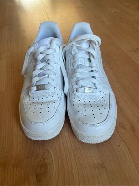 Nike Air Force one women’s White Leather Sneakers